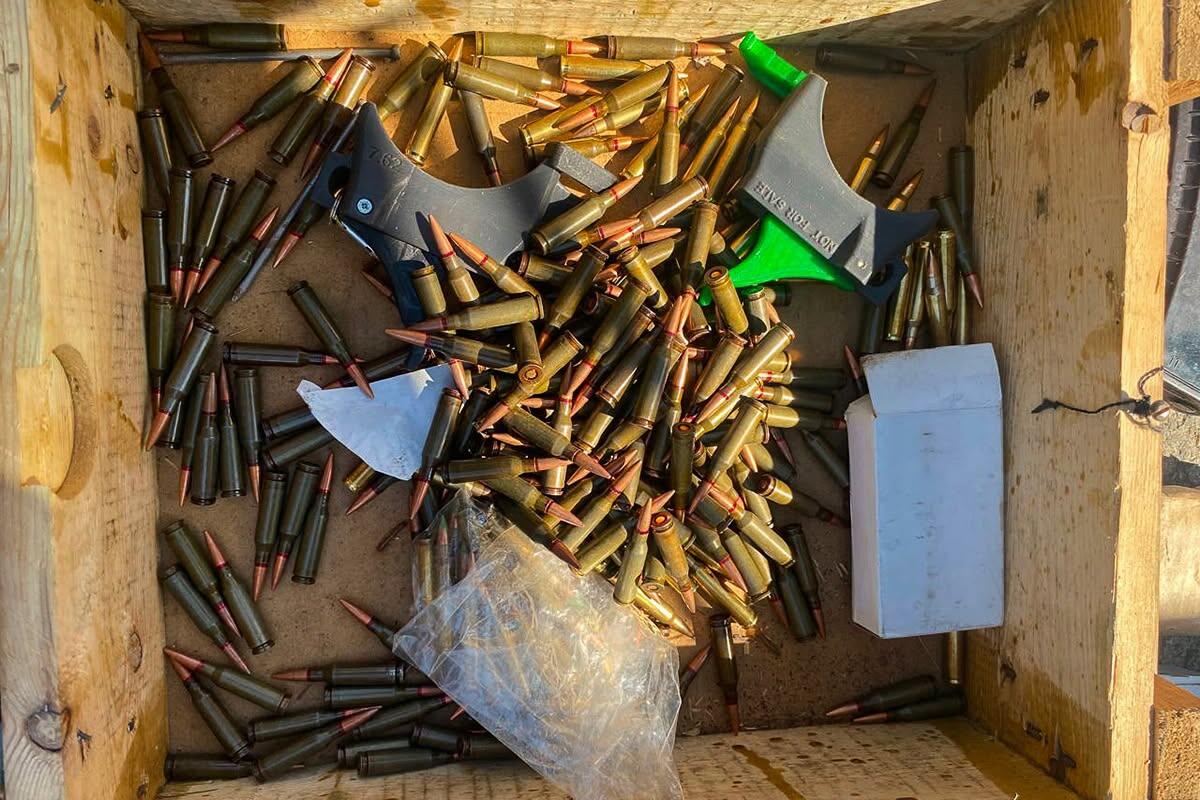 Перехопили гігантський арсенал у передмісті кінологи "Скіфів": Новини Харкова