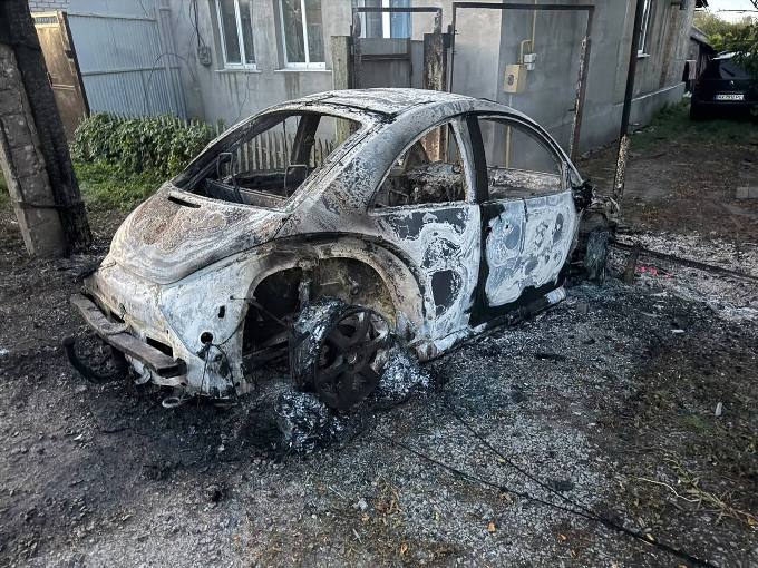 Новини Харкова: дрони знищили два авто